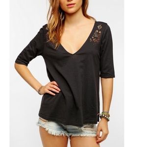 Truly Madly Deeply 3/4 sleeve laser cut top XS
